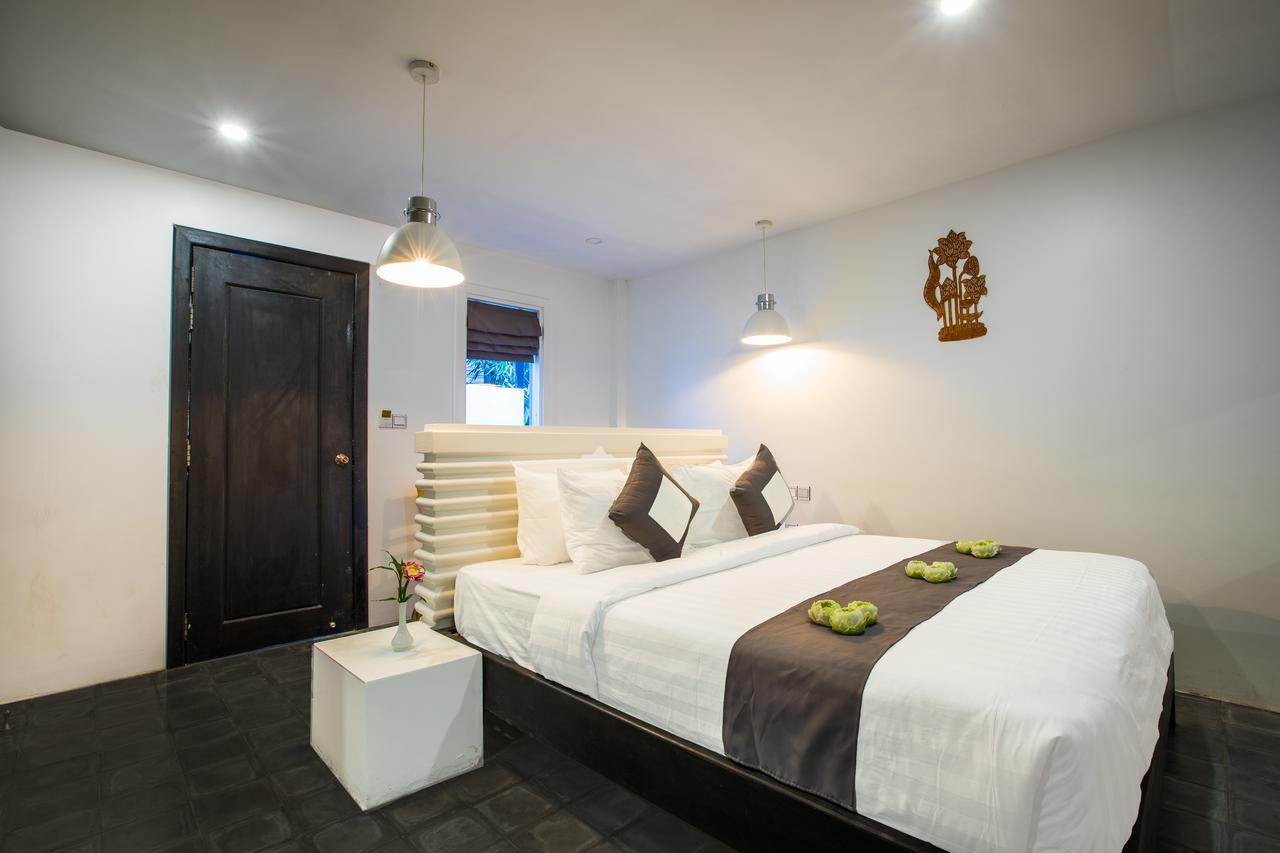Ashia Hotel & Lounge Сіємреап Екстер'єр фото