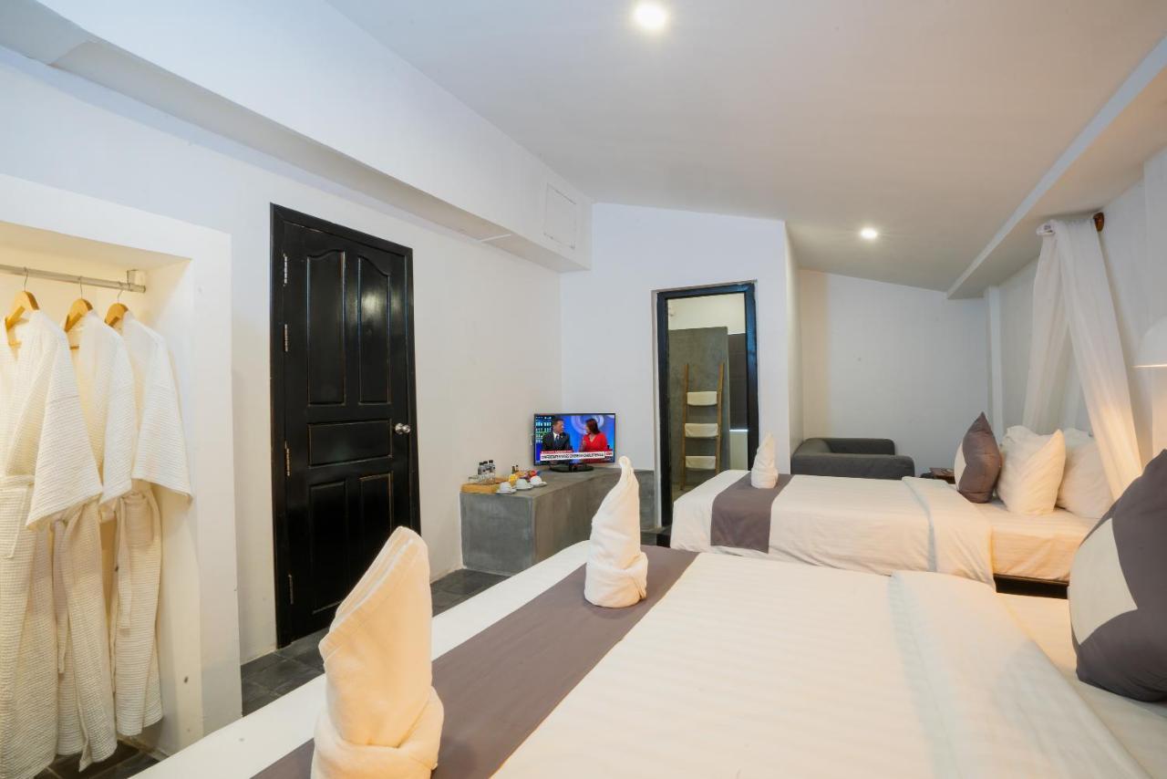 Ashia Hotel & Lounge Сіємреап Екстер'єр фото